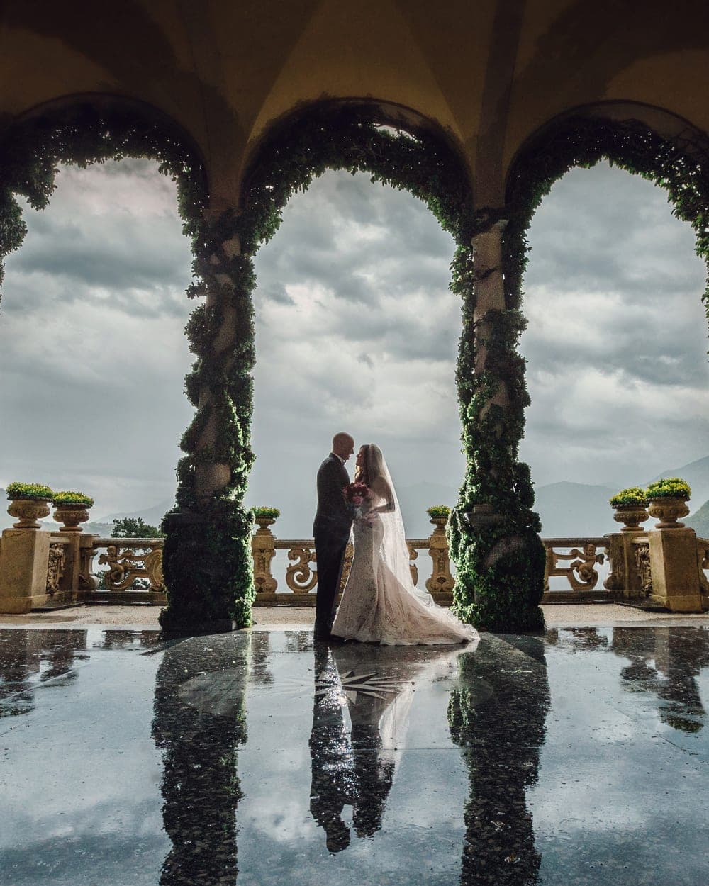 Destination wedding at Villa del Balbianello