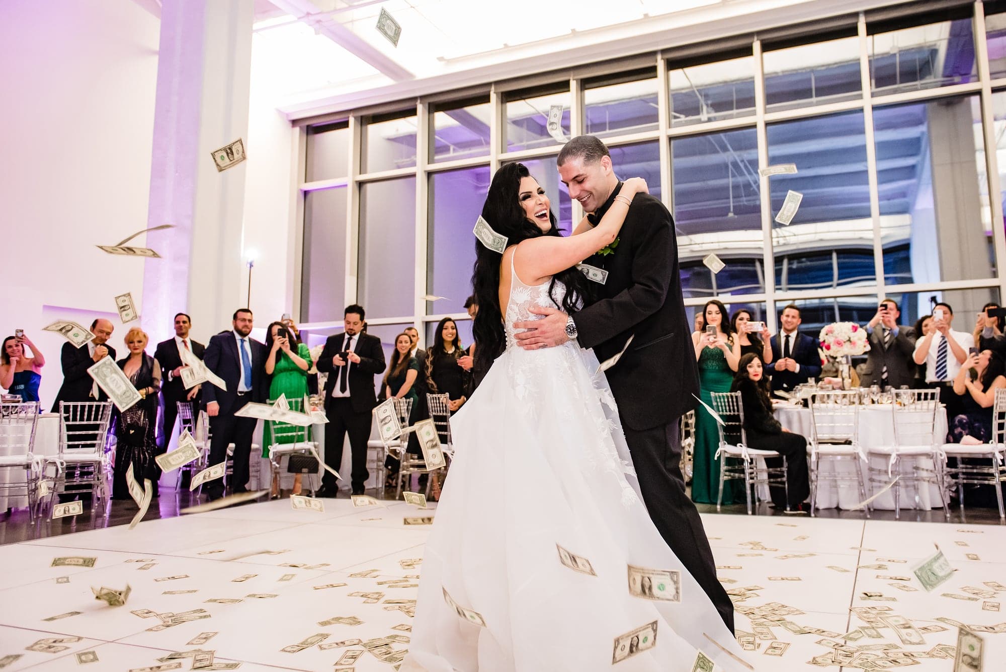 Christina and Sahak sharing their first dance